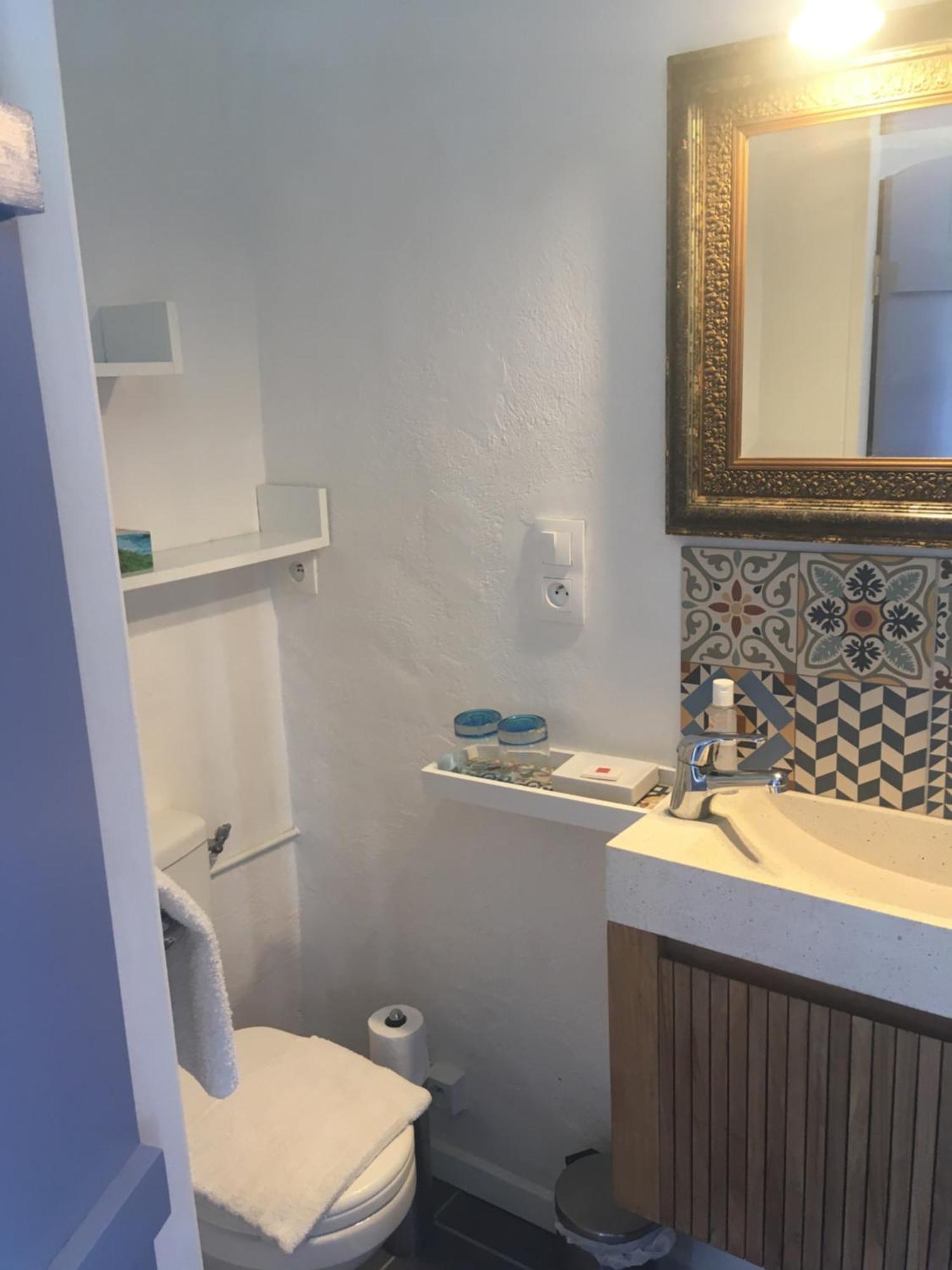 Le Buzet Bleu Bed & Breakfast Noirmoutier-en-l'Ile Exterior photo