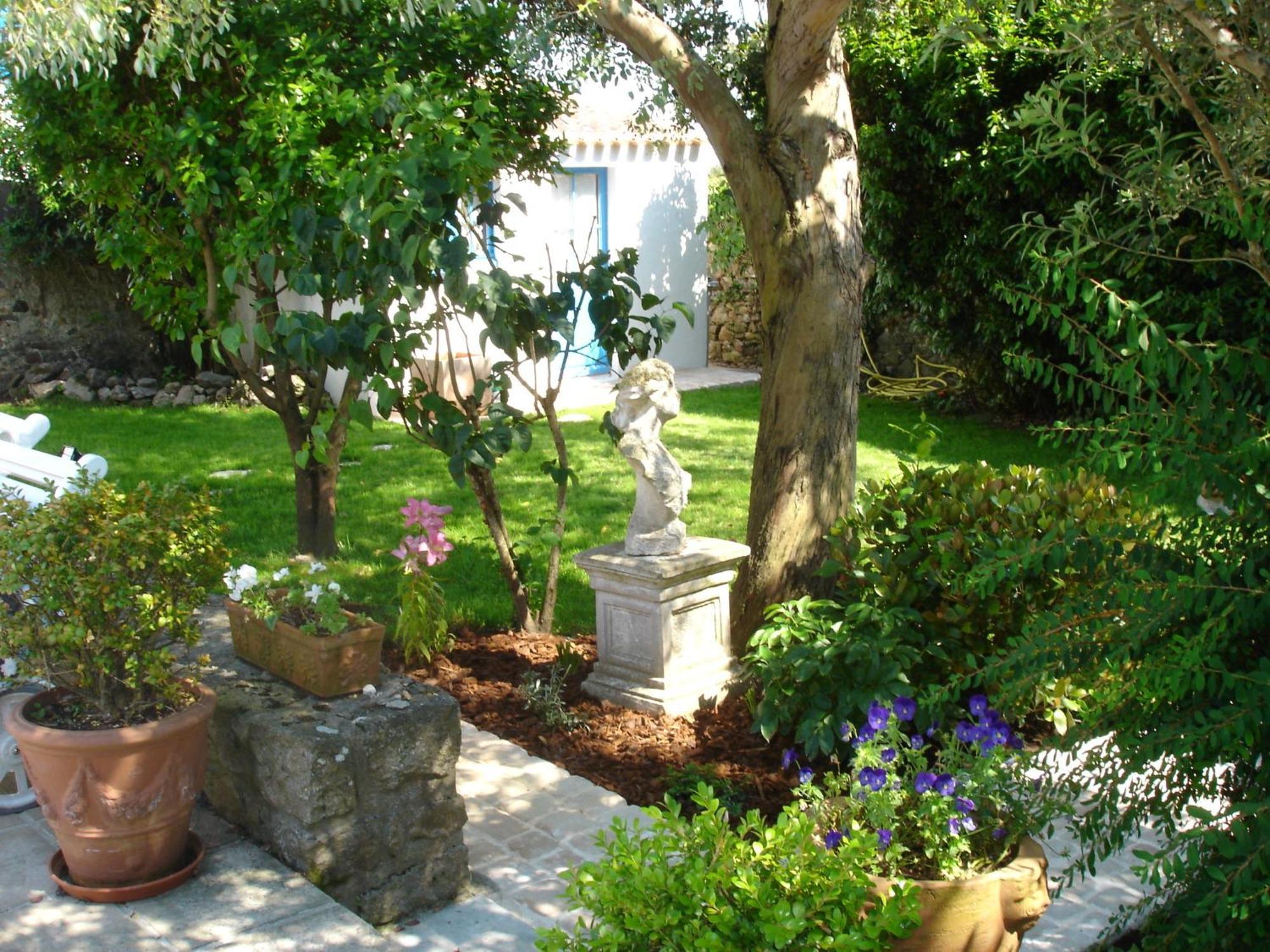 Le Buzet Bleu Bed & Breakfast Noirmoutier-en-l'Ile Exterior photo