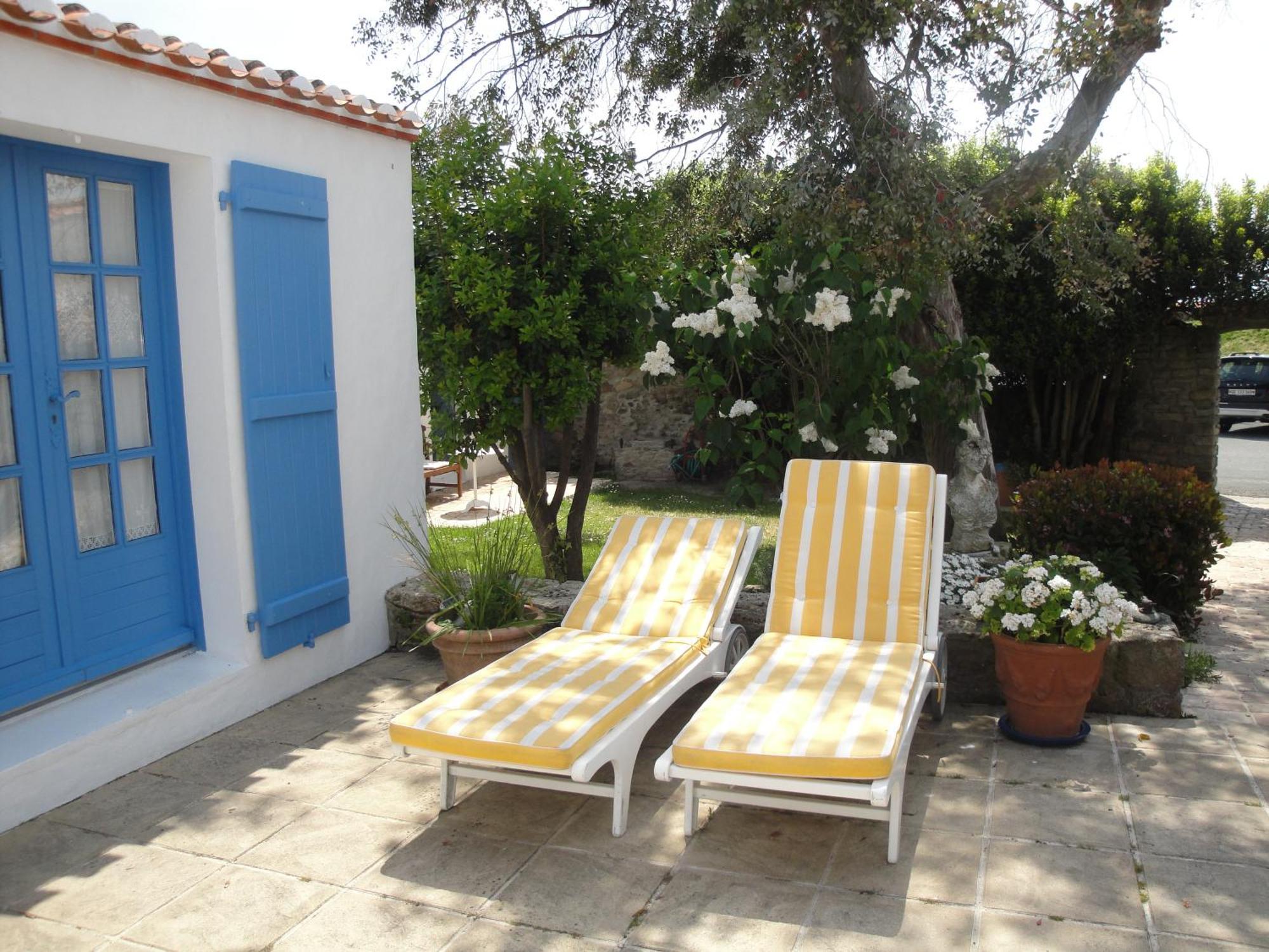 Le Buzet Bleu Bed & Breakfast Noirmoutier-en-l'Ile Exterior photo