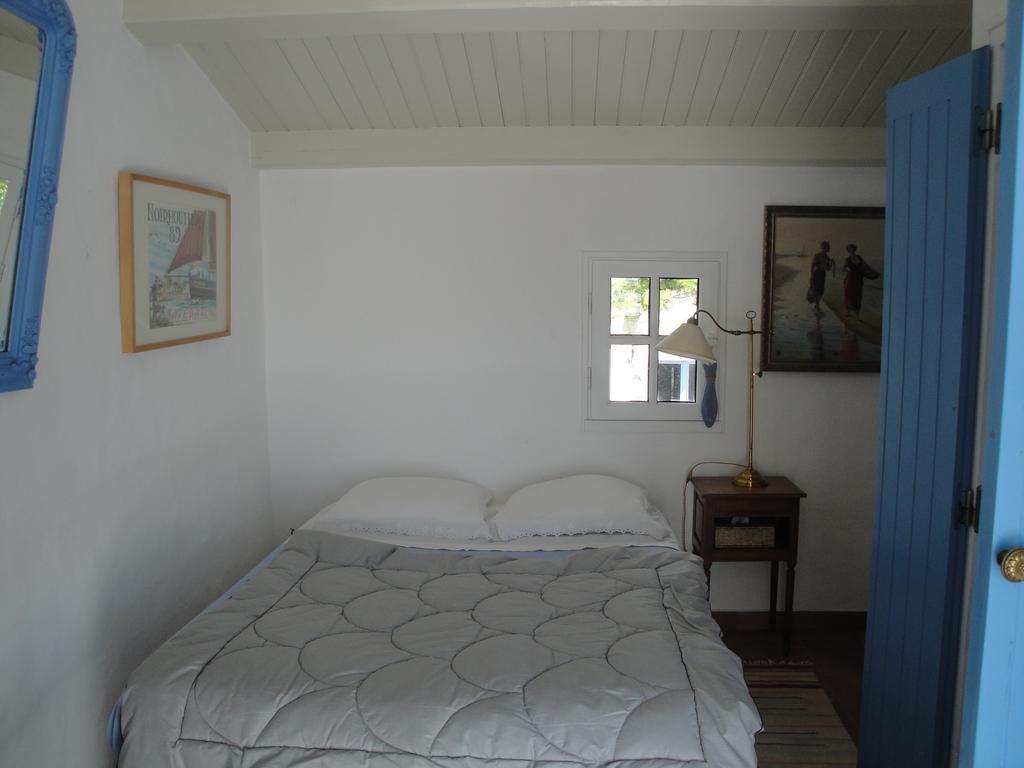 Le Buzet Bleu Bed & Breakfast Noirmoutier-en-l'Ile Exterior photo
